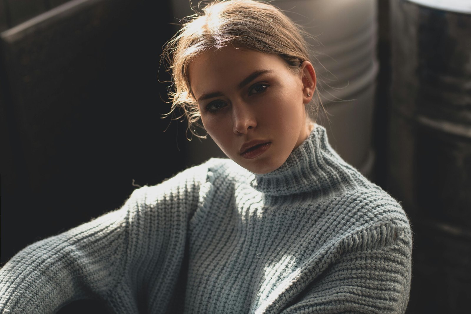 What Colours Go With Grey Clothes?