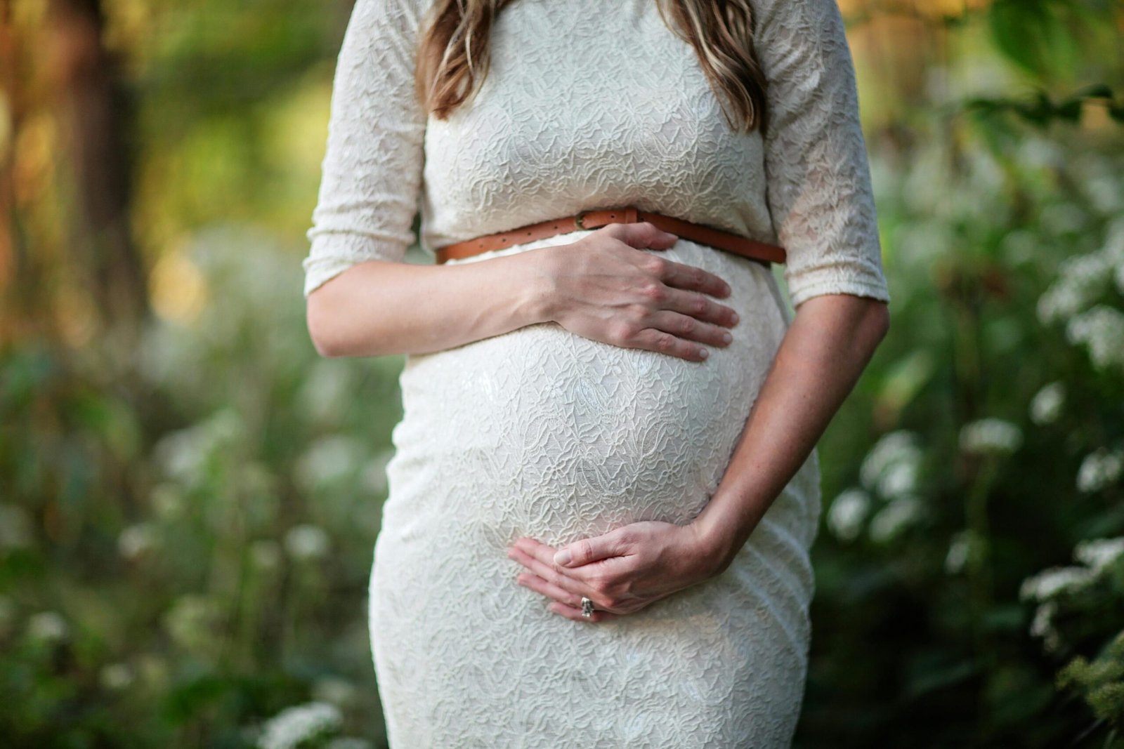 When To Start Wearing Maternity Clothes?